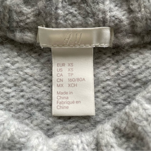H&M Boxy Gray Cable Popcorn Chunky Knit Oversized Crewneck Wool Blend Sweater XS - Picture 6 of 10